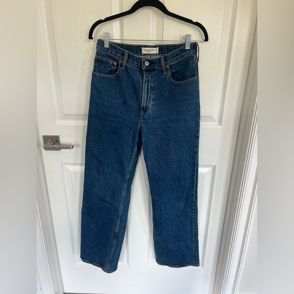 High Rise 90s Relaxed Jean - High Rise - Picture 4 of 6